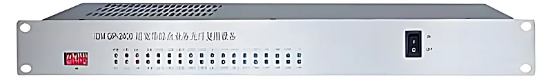 图2:IDM OMP2400-4E1-30E 前面板实拍,E1、以太网与音频业务接口及指示灯布局